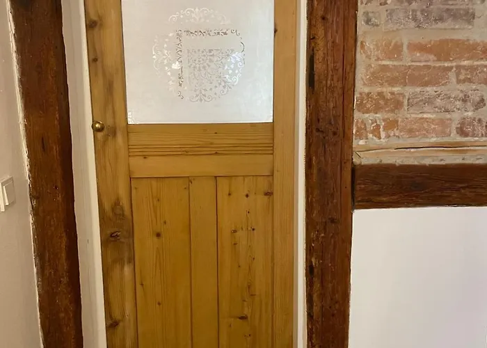 Cozy In A Great Location *